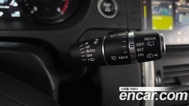 Land Rover Discovery Sport 2019 — photo 30