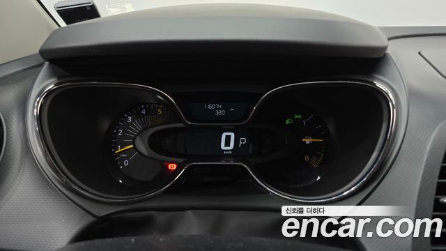 Renault Korea QM3 2015 — photo 11