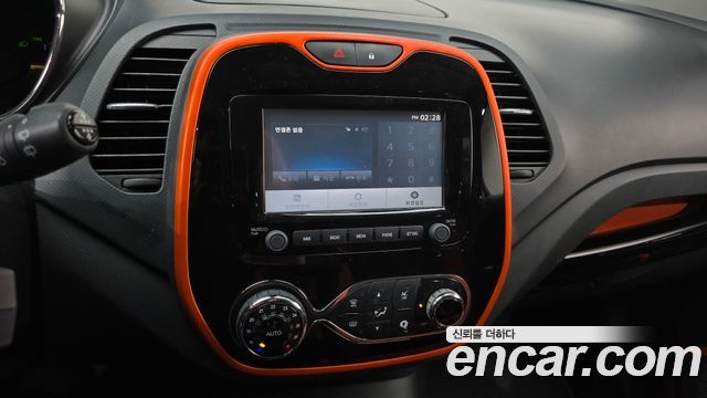 Renault Korea QM3 2015 — photo 21