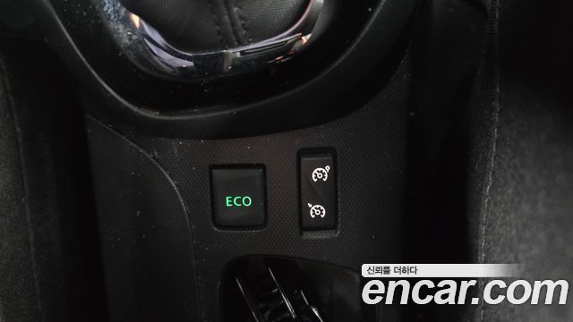 Renault Korea QM3 2015 — photo 23