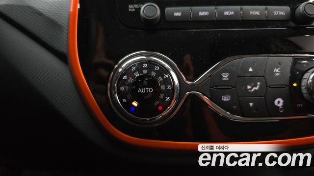 Renault Korea QM3 2015 — photo 27
