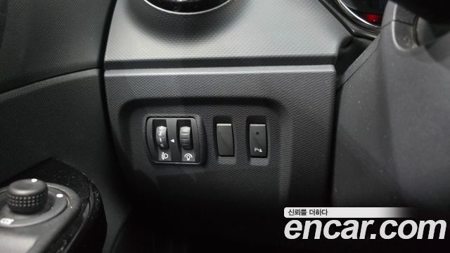 Renault Korea QM3 2015 — photo 29