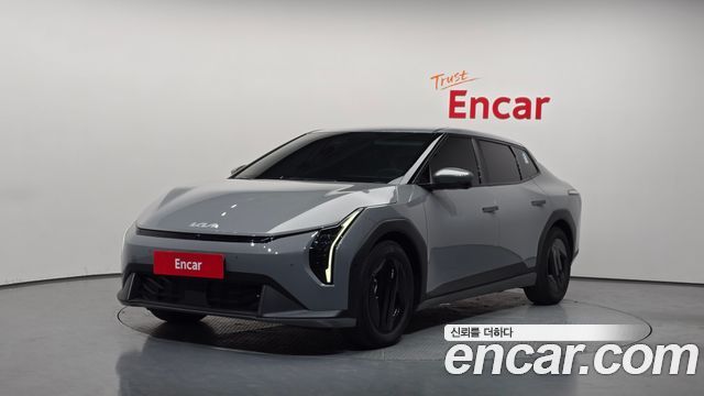 Kia EV4 2026 — photo 1