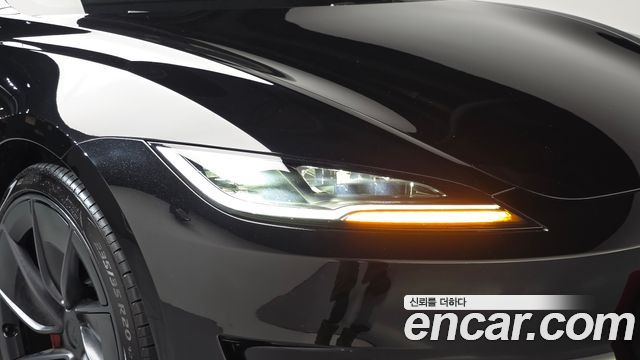 Tesla Model 3 2026 — photo 8