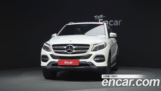 Mercedes-Benz GLE-Class 2018 — photo 3