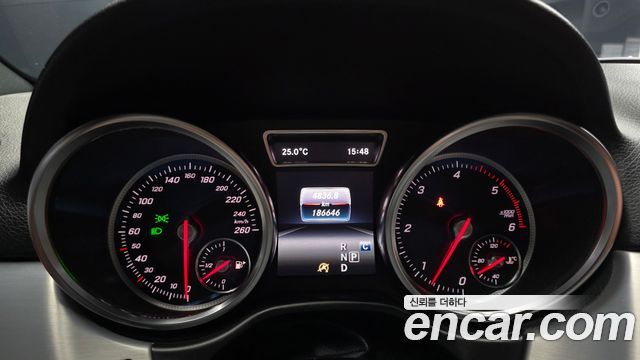 Mercedes-Benz GLE-Class 2018 — photo 8