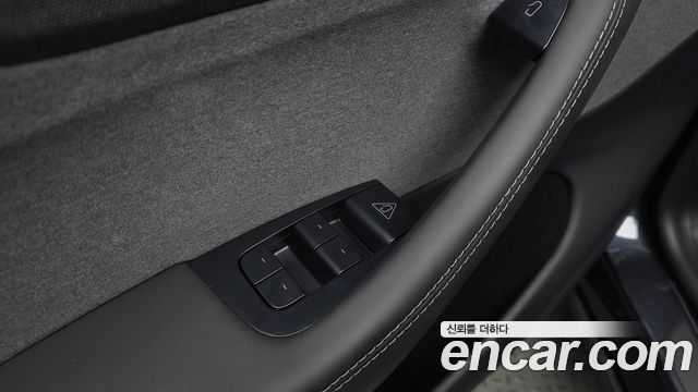 Tesla Model Y 2025 — photo 27