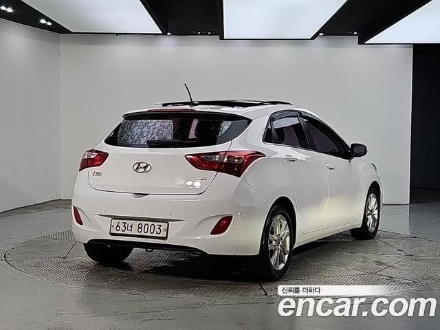 Hyundai i30 2014 — photo 4