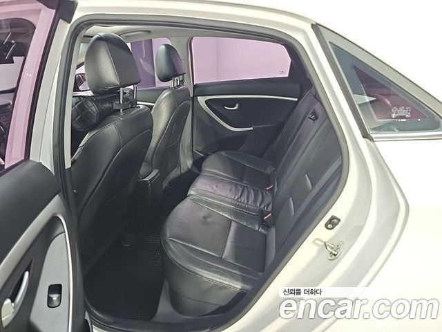 Hyundai i30 2014 — photo 12
