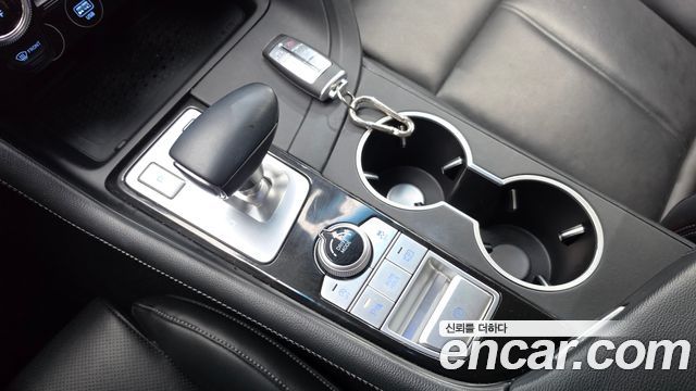 Genesis G70 2021 — photo 9