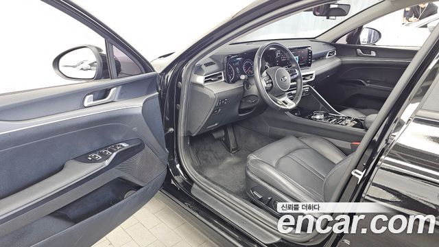 Kia K5 2021 — photo 10