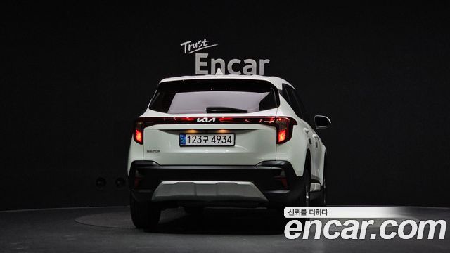 Kia Seltos 2023 — photo 4