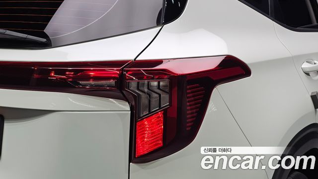 Kia Seltos 2023 — photo 9