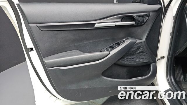 Kia Seltos 2023 — photo 14
