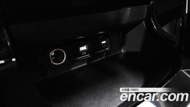 Kia Seltos 2023 — photo 30