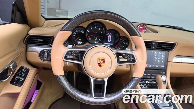 Porsche 911 2017 — photo 13