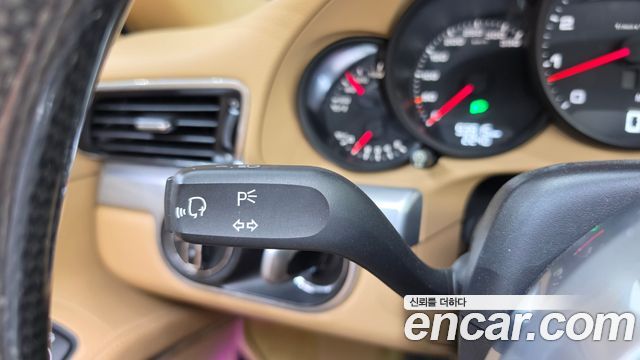 Porsche 911 2017 — photo 17