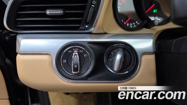 Porsche 911 2017 — photo 19
