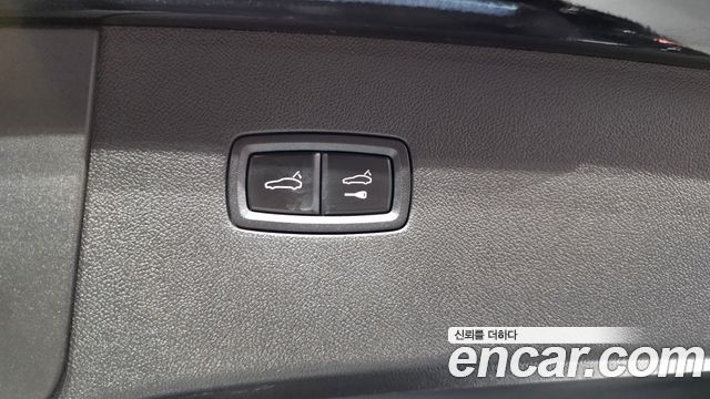 Porsche Cayenne 2023 — photo 24