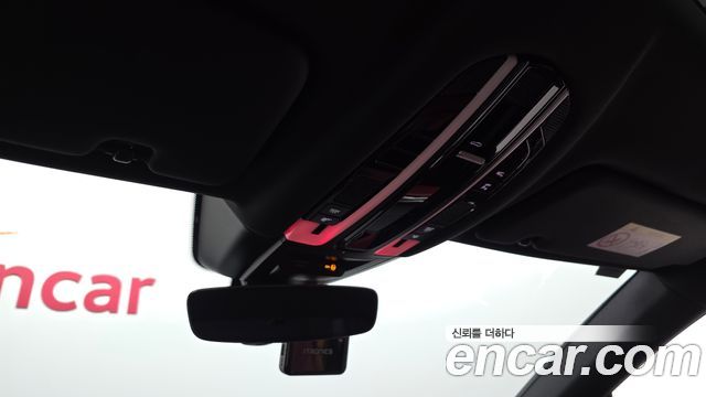 Porsche Cayenne 2023 — photo 27