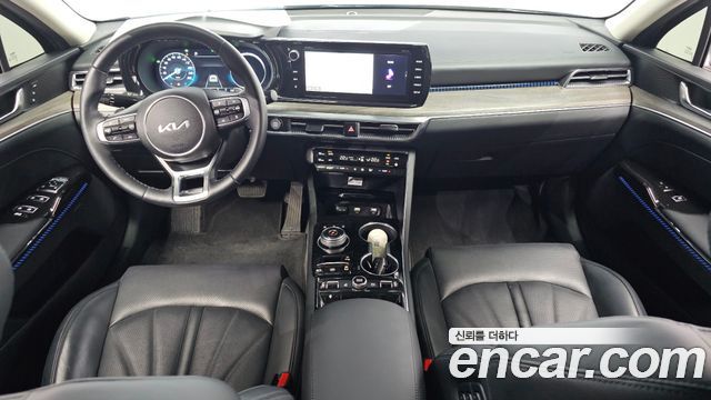 Kia K5 2023 — photo 10