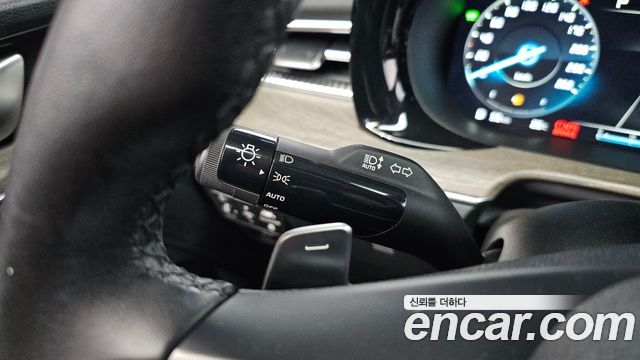 Kia K5 2023 — photo 24
