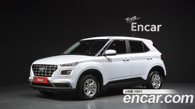Hyundai Venue 2022 — photo 1