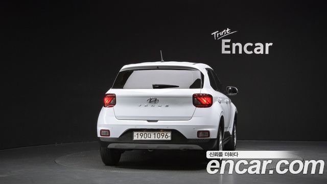 Hyundai Venue 2022 — photo 4