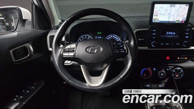 Hyundai Venue 2022 — photo 18