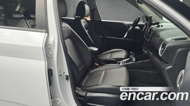 Hyundai Venue 2022 — photo 16