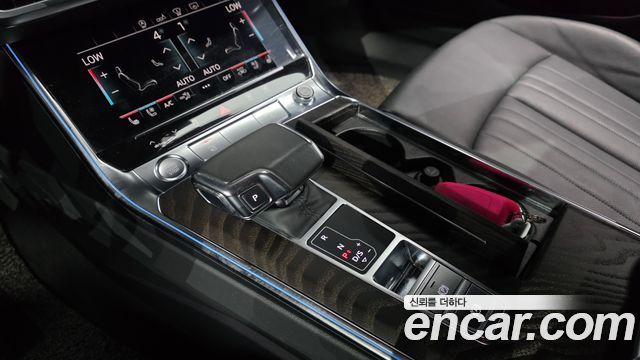 Audi A6 2020 — photo 12
