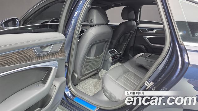 Audi A6 2020 — photo 17