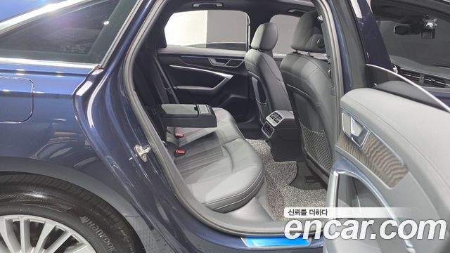 Audi A6 2020 — photo 18