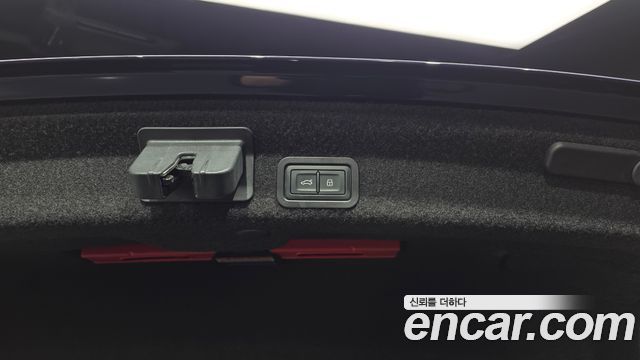 Audi A6 2020 — photo 24