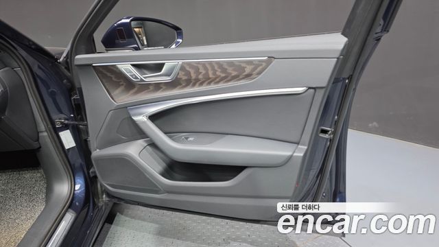 Audi A6 2020 — photo 14
