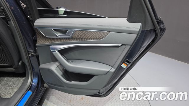 Audi A6 2020 — photo 15