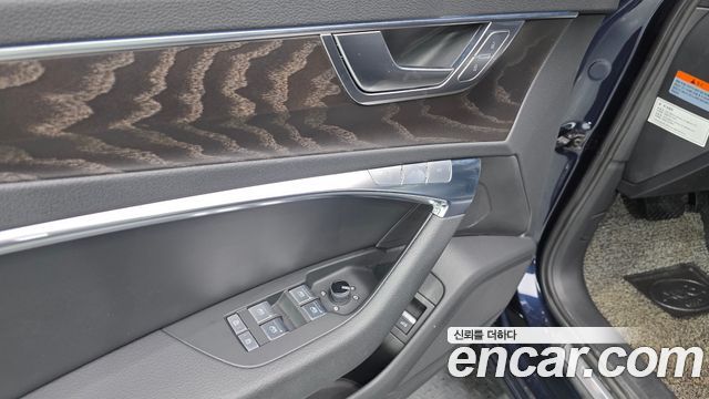 Audi A6 2020 — photo 34