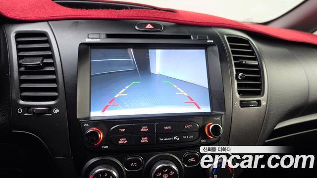 Kia K3 2018 — photo 21