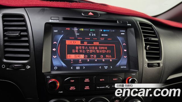 Kia K3 2018 — photo 22