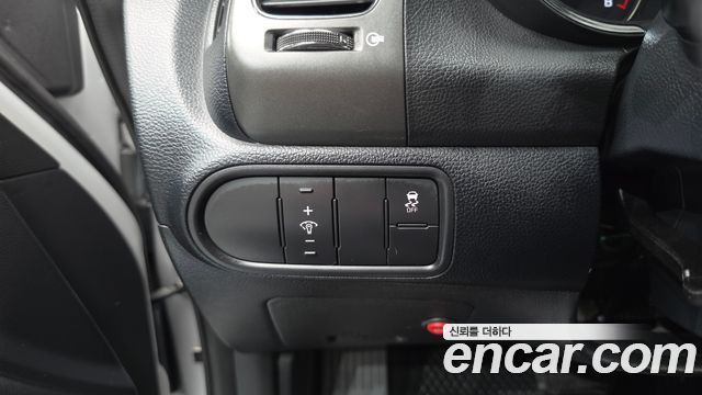 Kia K3 2018 — photo 23