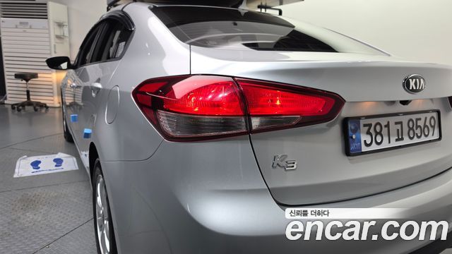 Kia K3 2018 — photo 9