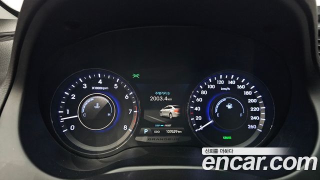 Hyundai Grandeur 2012 — photo 8