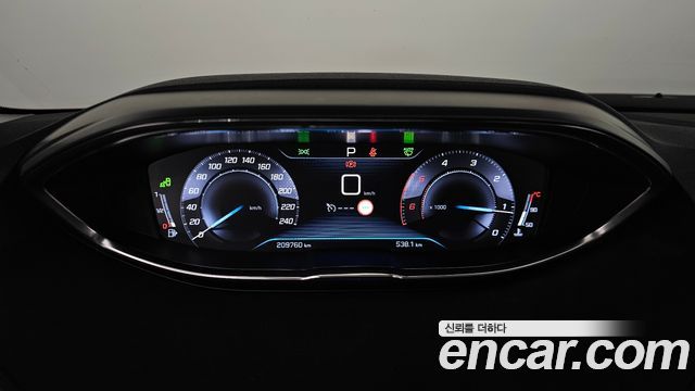 Peugeot 5008 2020 — photo 8