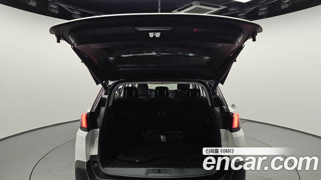 Peugeot 5008 2020 — photo 20