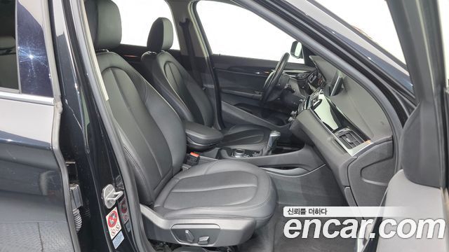 BMW X1 2017 — photo 11