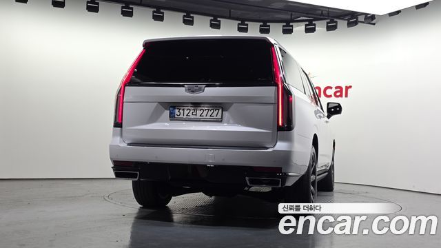 Cadillac Escalade 2021 — photo 4