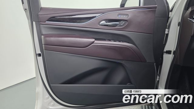 Cadillac Escalade 2021 — photo 14