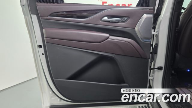 Cadillac Escalade 2021 — photo 15