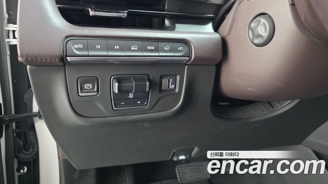 Cadillac Escalade 2021 — photo 27