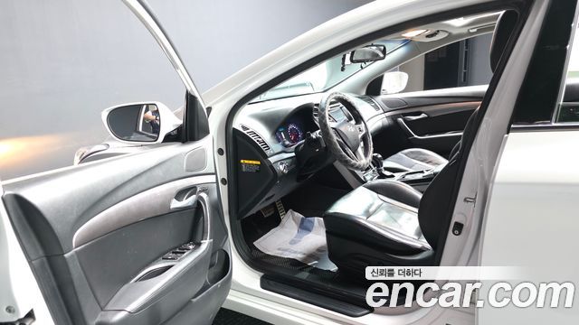 Hyundai i40 2014 — photo 13